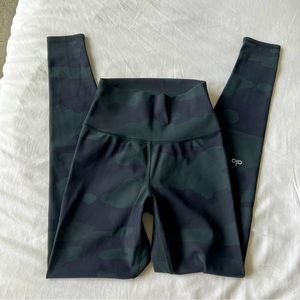 Alo vapor airlift legging size XS